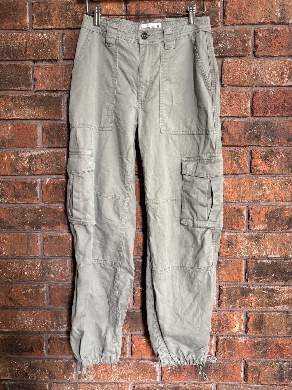 Abercrombie & Fitch Women’s Olive Cargo Pants
